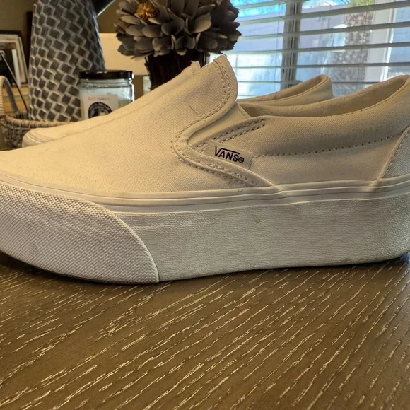 Vans Classic White Slip-On Shoes - Picture 2 of 9